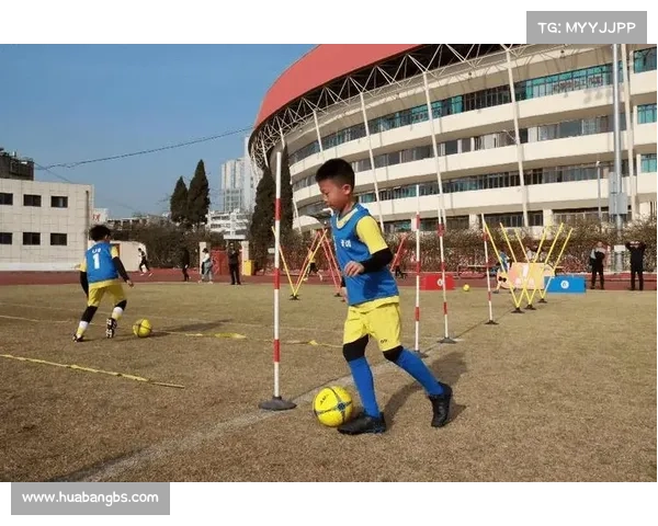 如何科学评估青少年足球训练成果与未来发展潜力